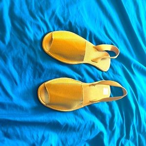 Women’s size 10 yellow sandals